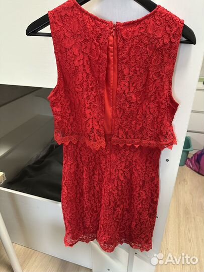 Платье красное праздничное