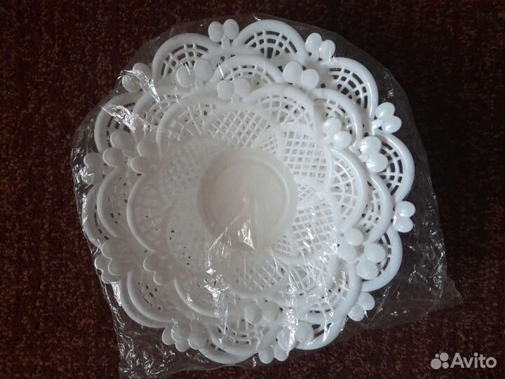Тарелочки ажурные пластмассовые новые в упаковке
