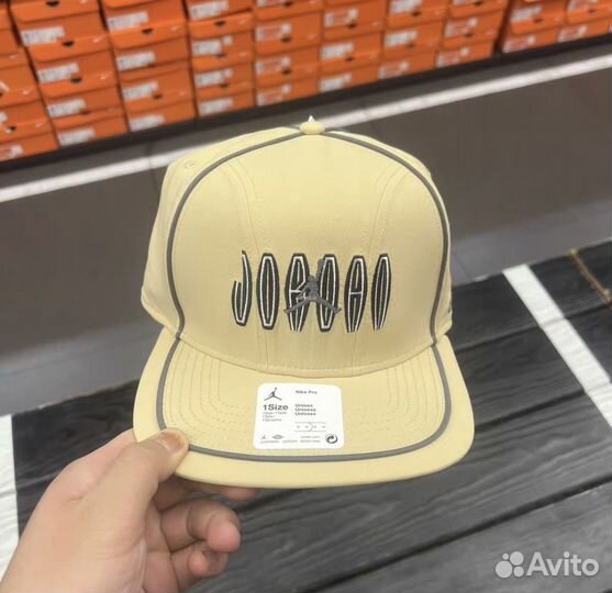 Бейсболки и кепки