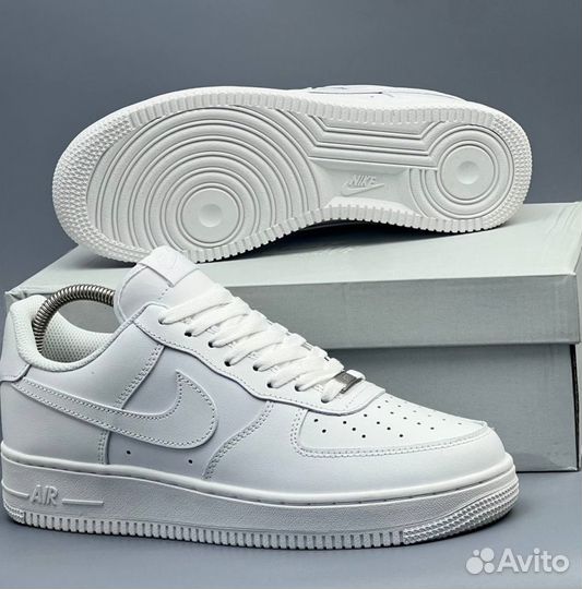 Классические Nike Air Force 1