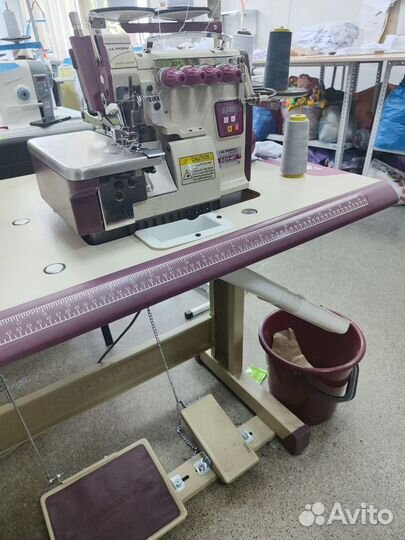 Оверлок промышленный 4х ниточный