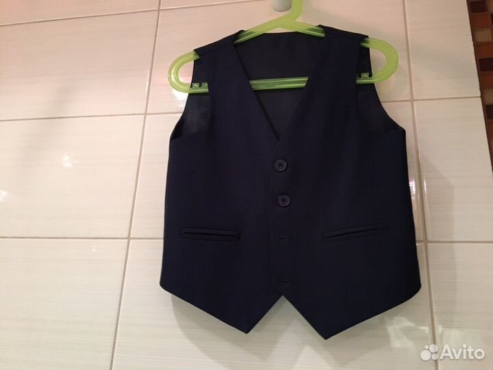 Пиджак и жилет школьный (122р)