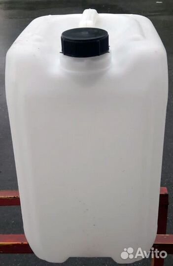Канистры пластиковые 18,5 л чистые, мытые, сухие