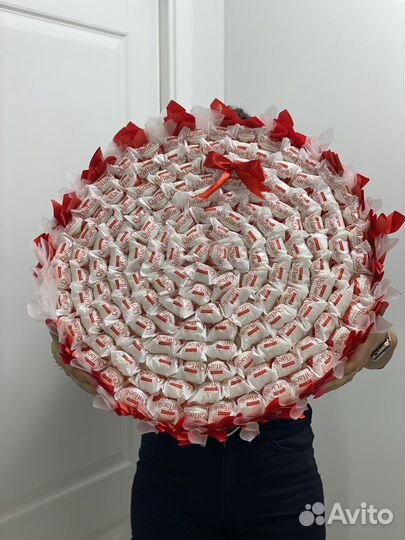 Букет на 1 сентября из конфет рафаэлло