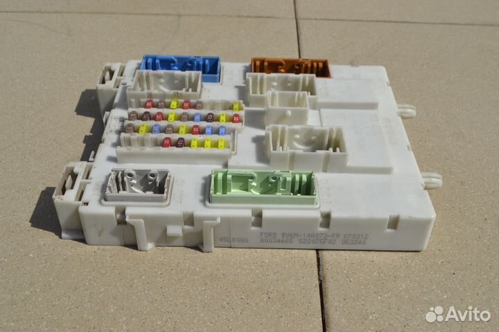 Блок предохранителей Ford Focus 3