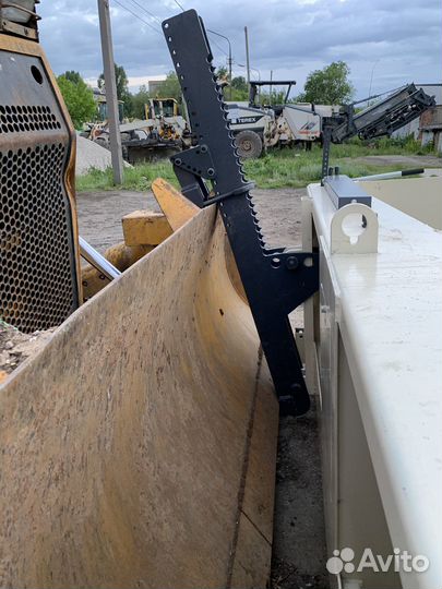 Щебнераспределитель для дорожных работ