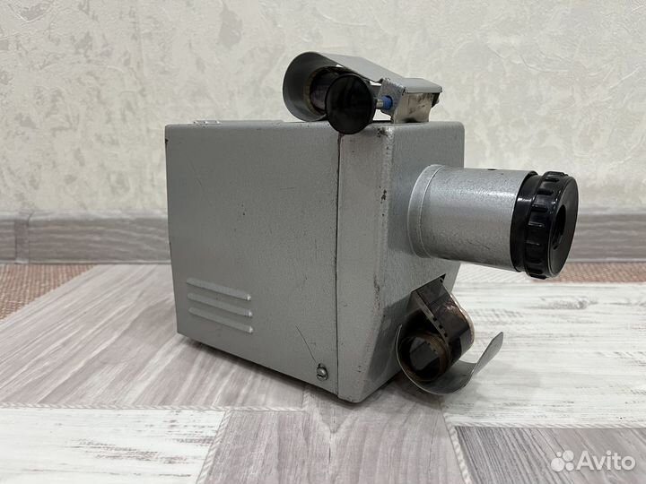 Фильмоскоп и диафильмы