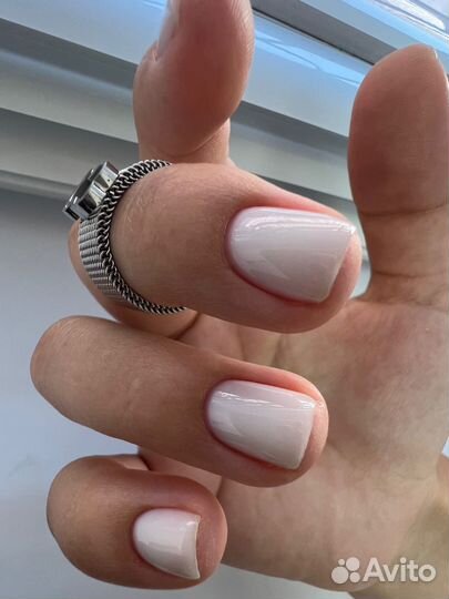 Маникюр педикюр