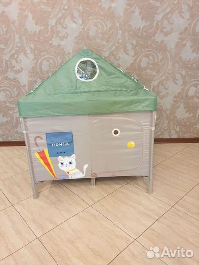 Манеж домик