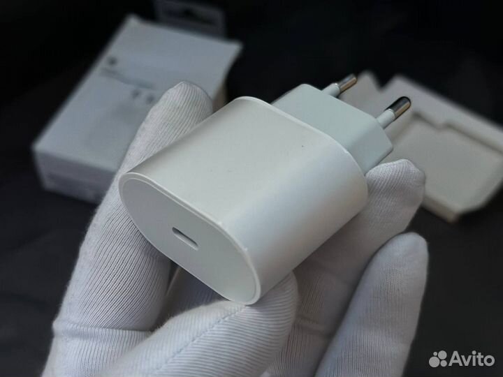 USB-C 20W Power Adapter 1:1