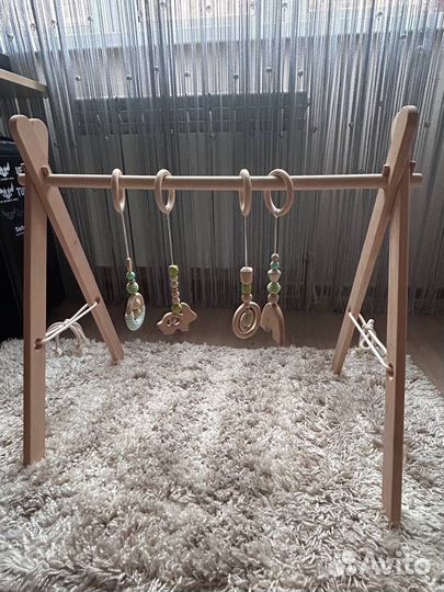 Тренажёр - стойка Монтесорри