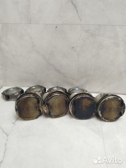 Поршень с шатуном Renault Fluence I (2009—2013)