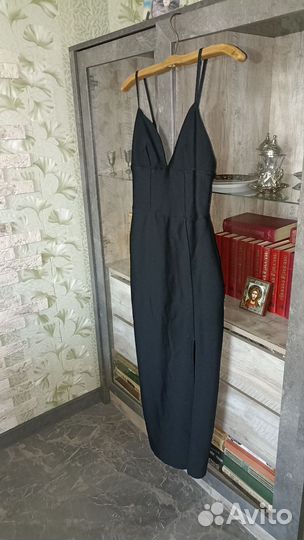 Бандажное платье 42