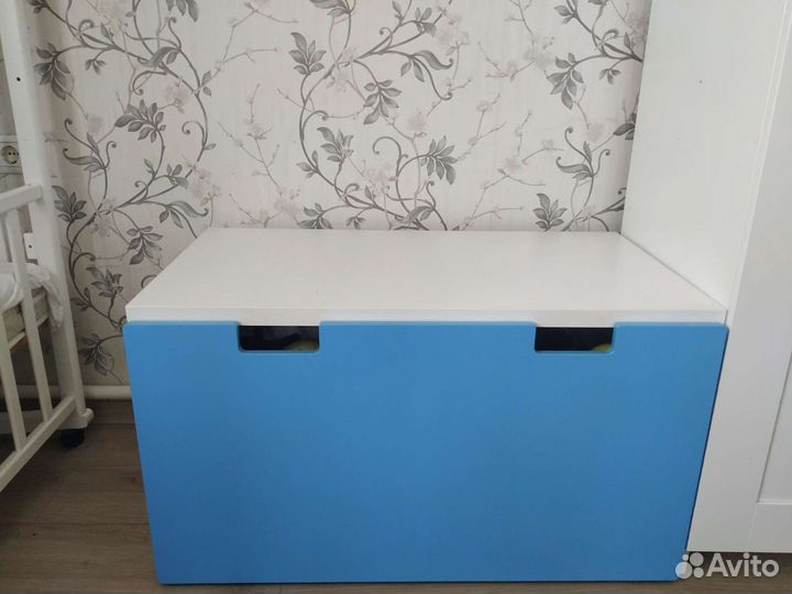 Скамья IKEA с отделением для игрушек