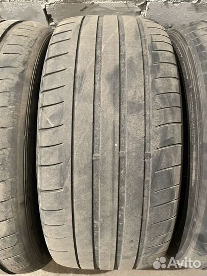 Dunlop SP Sport Maxx GT 225/40 R18 92Y