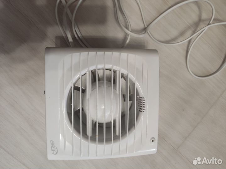 Вентилятор вытяжной ERA 4C