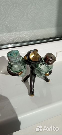 Статуэтка солоница