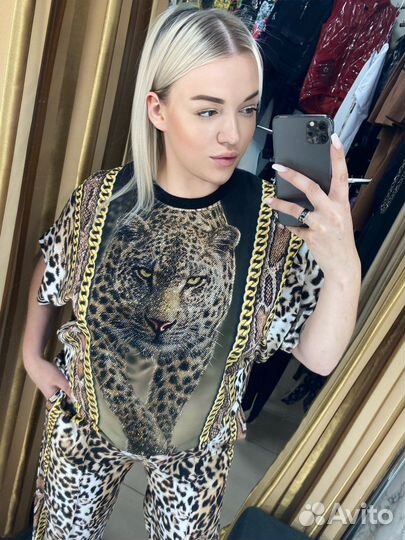 Женский костюм