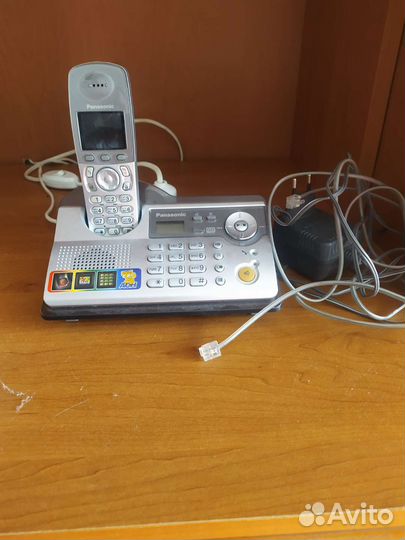 Телефон цифровой беспроводной с автоответчиком