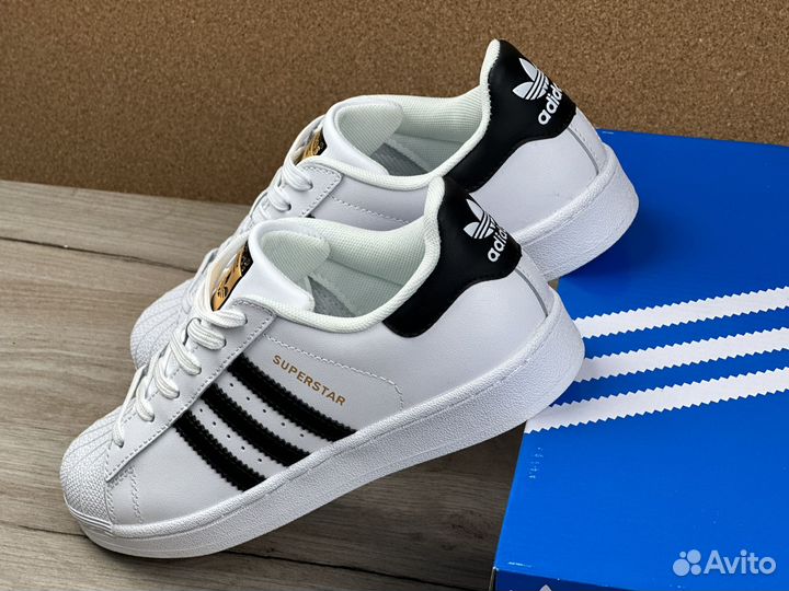 Adidas superstar black white