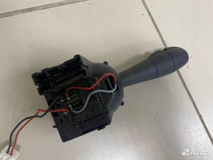 Переключатель поворотов подрулевой Renault Logan 2 2014