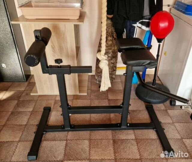 Тренажер для гиперэкстензии