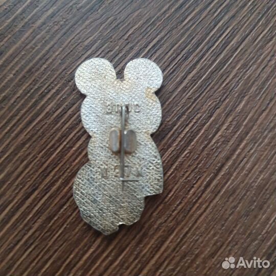 Значок олимпийский мишка