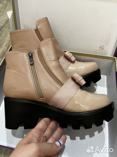 Ботинки женские