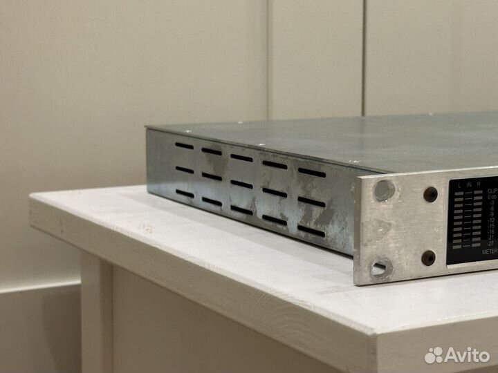 Universal Audio 2192 (Конвертер AD DA, Стерео)