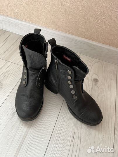 Ботинки осенние кожаные 37 р