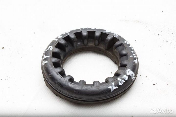 Проставка задней пружины верхняя Форд Фокус 3