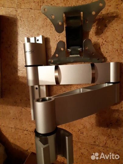 Кронштейн для телевизора. Металический