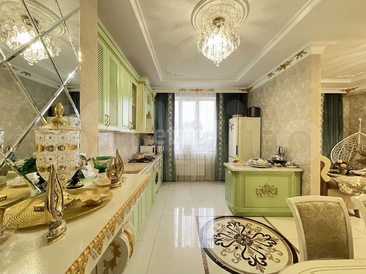 4-к. квартира, 119,2 м², 2/10 эт.