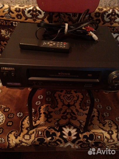 Видеомагнитафон кассетный