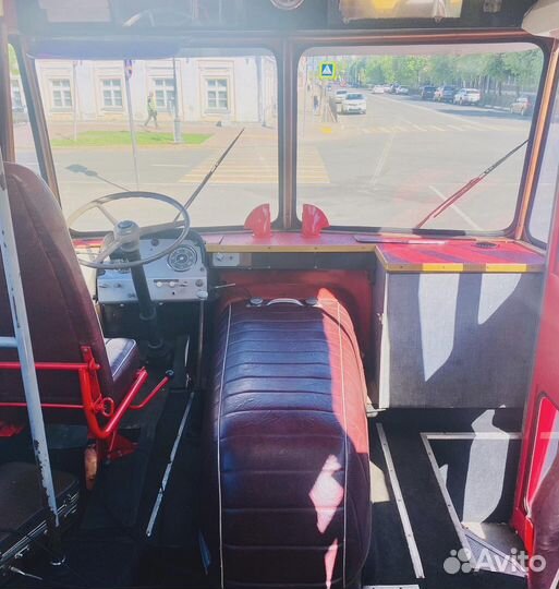 Экскурсии по городу на ретро автобусах