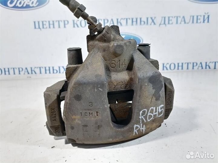 Суппорт передний правый Ford Focus 3 2011