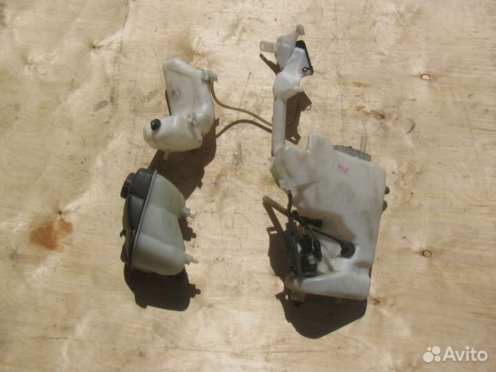 Бачок омывателя расширительный Mercedes E320 W211