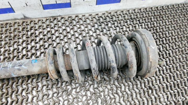 Стойка передняя Hyundai Sonata NF (2005-2010)