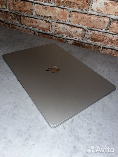 MacBook Air 15 (2023), 512 ГБ, M2 (8 ядер), RAM 8 ГБ, GPU 10-core