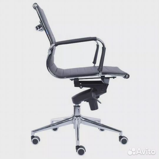 Кресло офисное Everprof Leo M Экокожа Черный