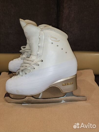 Коньки Edea chorus 22.5 лезвия Coranation ice 8.5