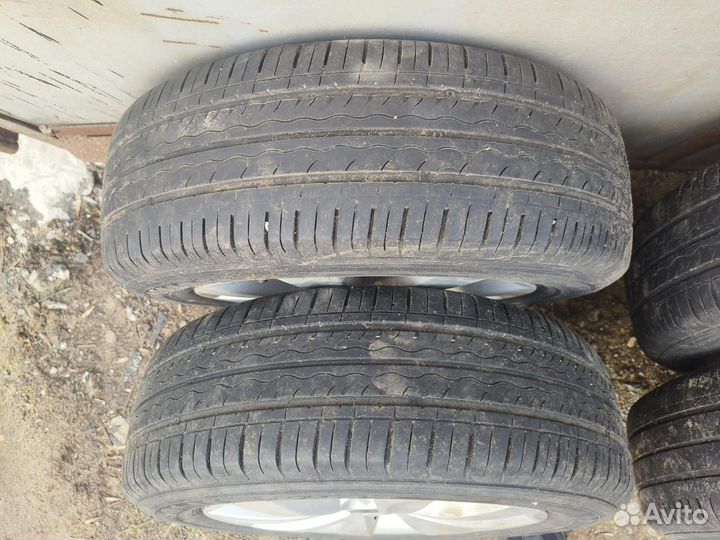 Комплект летних колес R15 Hyundai Solaris