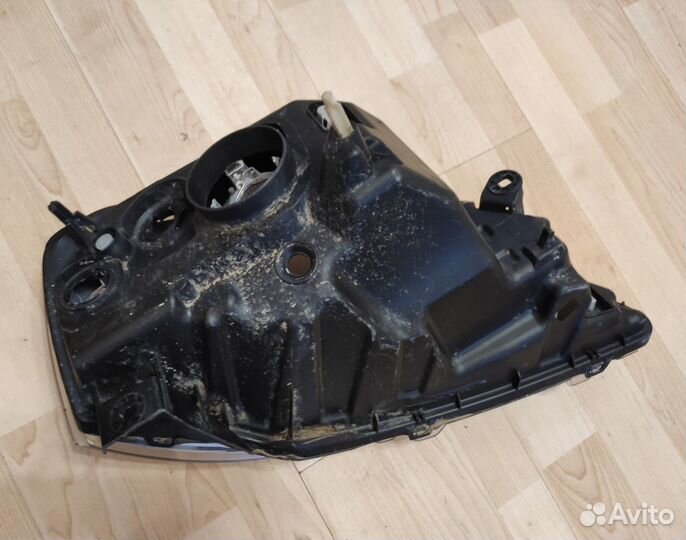 Фара левая Renault Logan Largus 2015