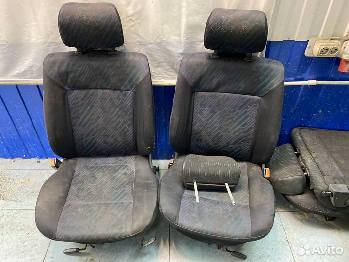 Комплект сидений Volkswagen Passat B3
