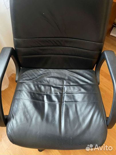 Компьютерное кресло