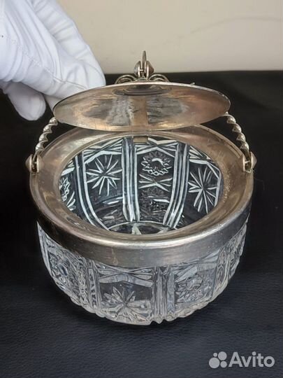 Сахарница хрустальная с крышкой металлической