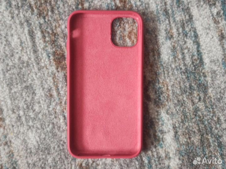 Силиконовый чехол на iPhone 11