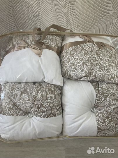 Комлект постельного белья в детскую кроватку