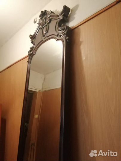 Зеркало антикварное