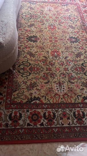 Ковер шерстяной